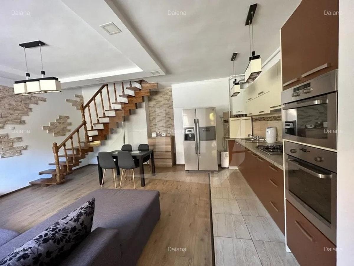 Apartament 3 camere, semidecomandat, 2 parcari, Centru zona 21 Decembrie - 1