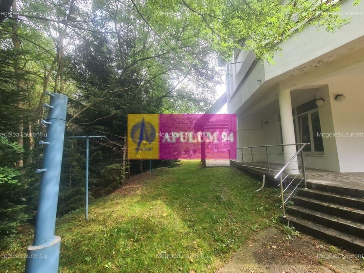 Complex turistic de vanzare  - Zona Poiana Tapului - 58