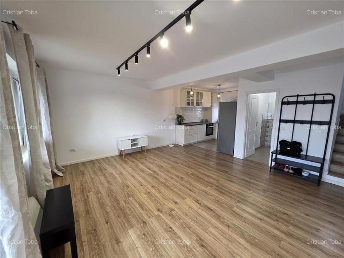Casa moderna - Tunari - 4 camere - 2 bai - 120mp - 150mp teren - 1
