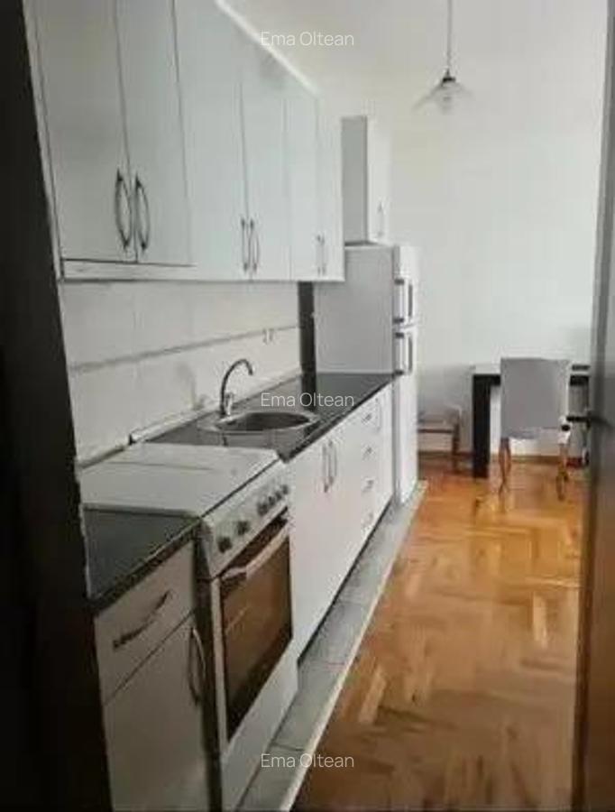 Apartament o camera zona Complex Studentesc - 2