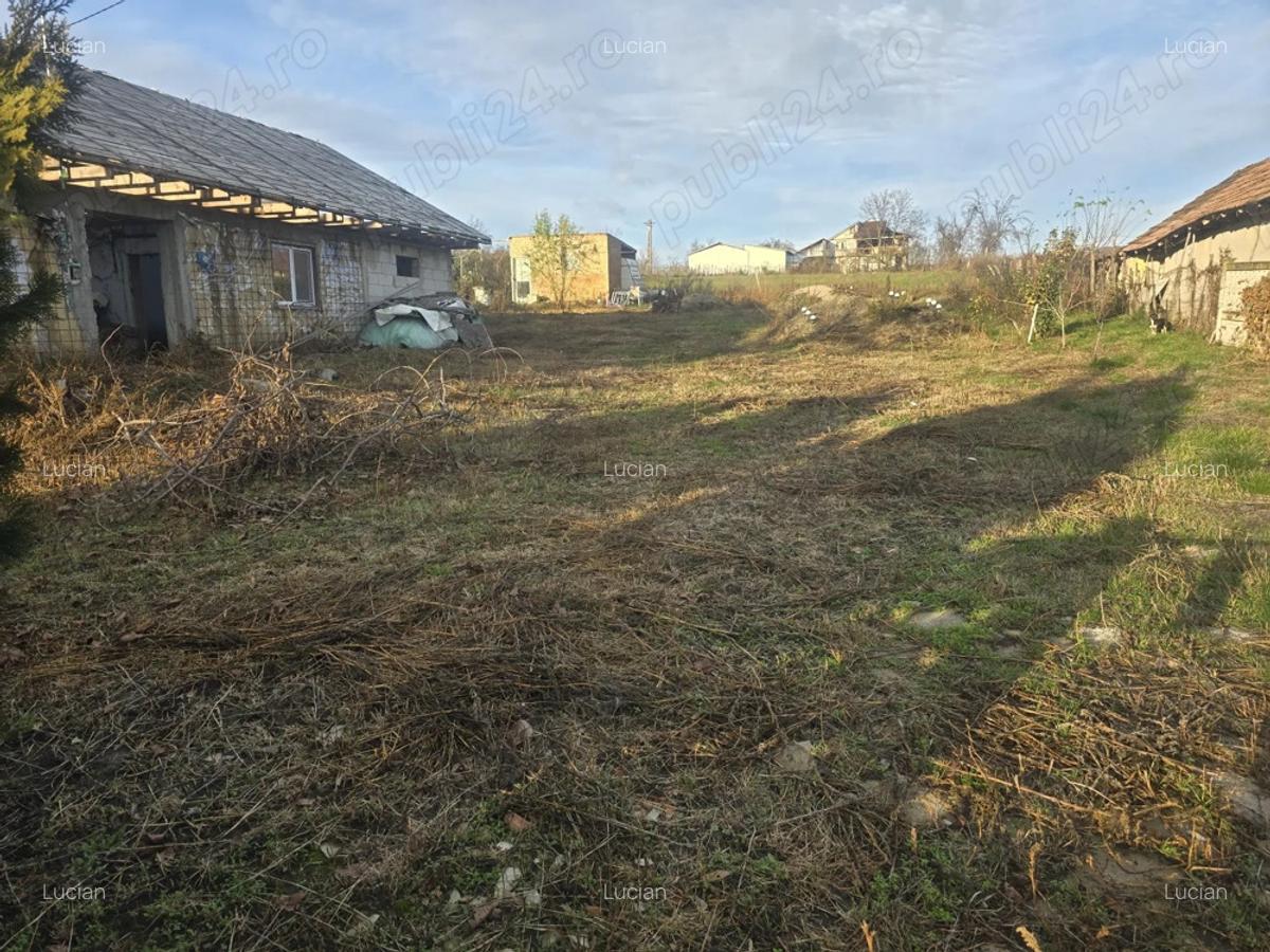 Casa Nefinalizata plus teren 3831m2 Sat Costesti Comuna Costesti - 5