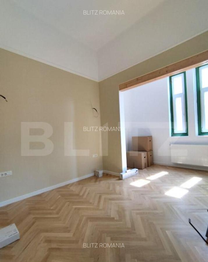 Apartament de vanzare, cu 3 camere, 107 mp, zona centrala - 8