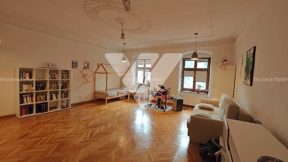Apartament deosebit cu 3 camere in Centrul Istoric al Sibiului - 5