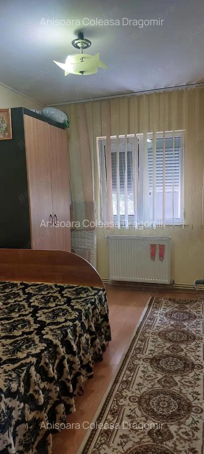 Vanzare apartament 3 camere - 4