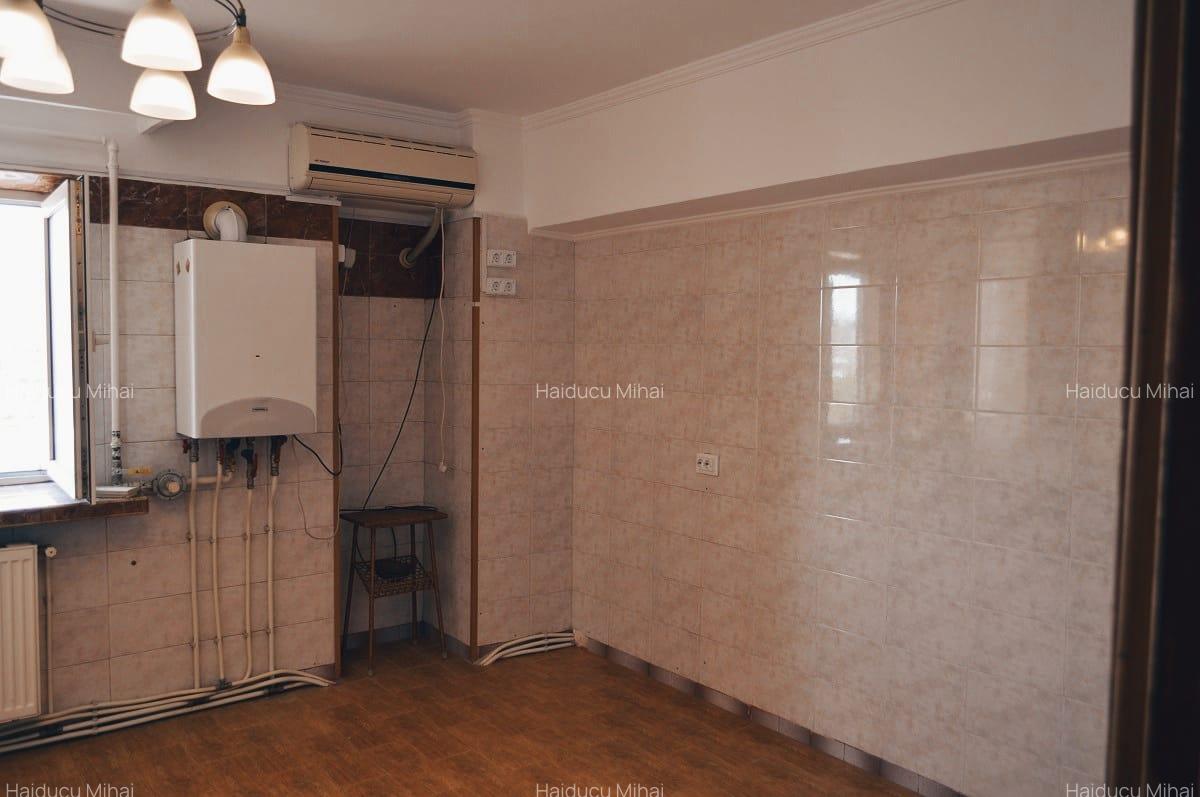 4 camere Banu Mărăcine , amplasament DEOSEBIT ! - 14