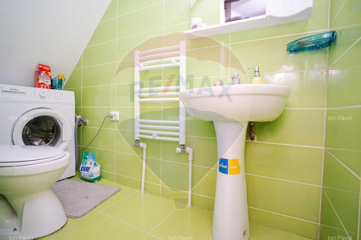 Casa / Vila cu 4 camere de vanzare in zona Podu Ros - 18