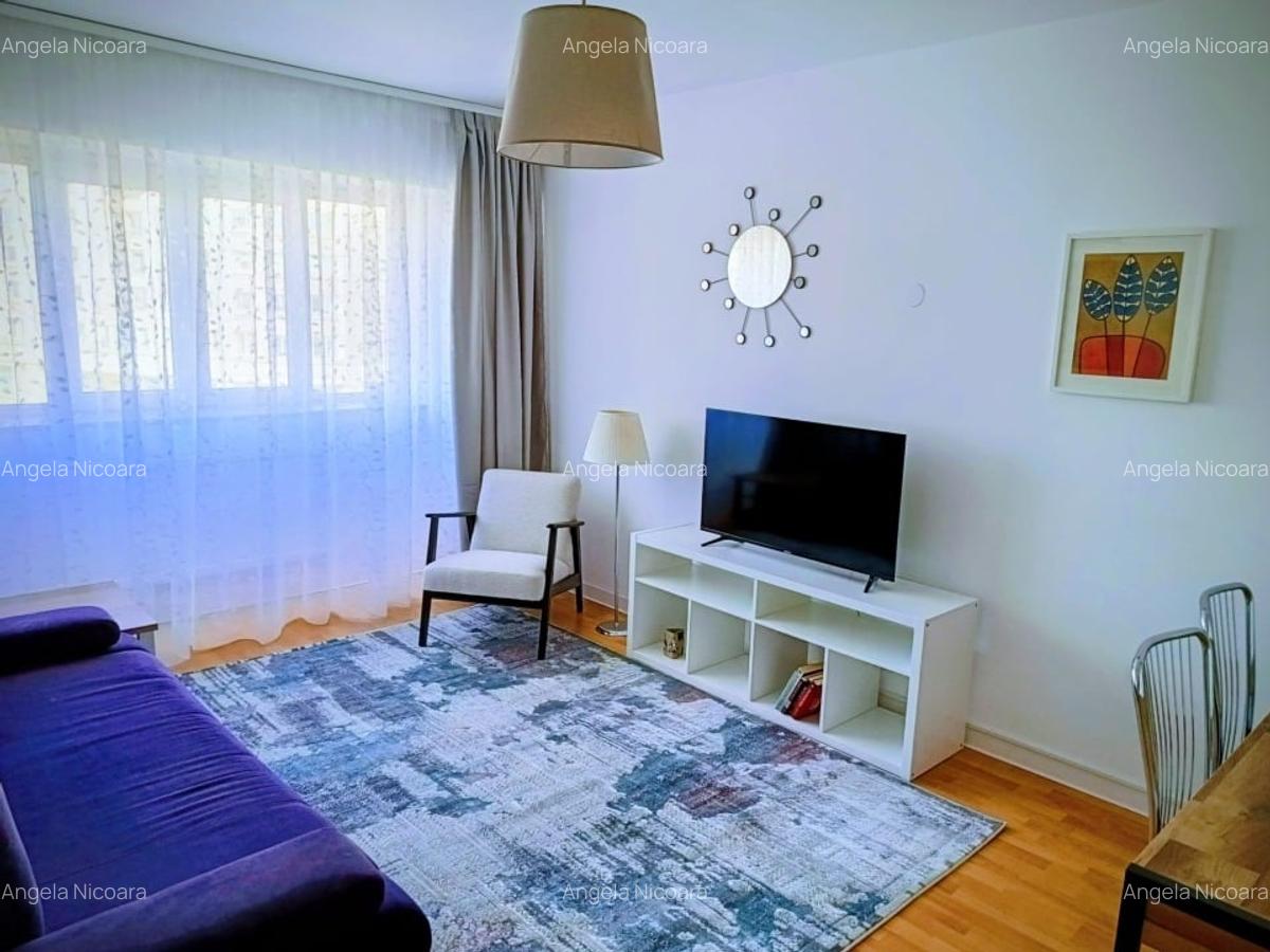 Apartament vis-a-vis Marriott Hotel: central, curat, modern, functional. - 3