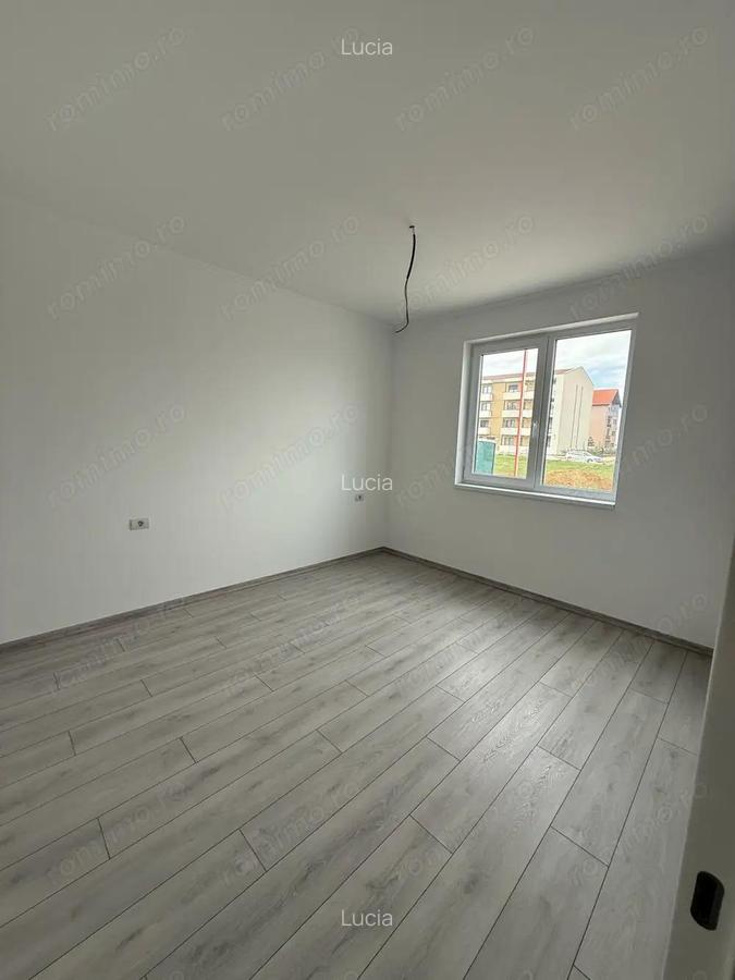 Apartamente cu 1 si 2 camere bloc nou loc parcare Giroc - 3