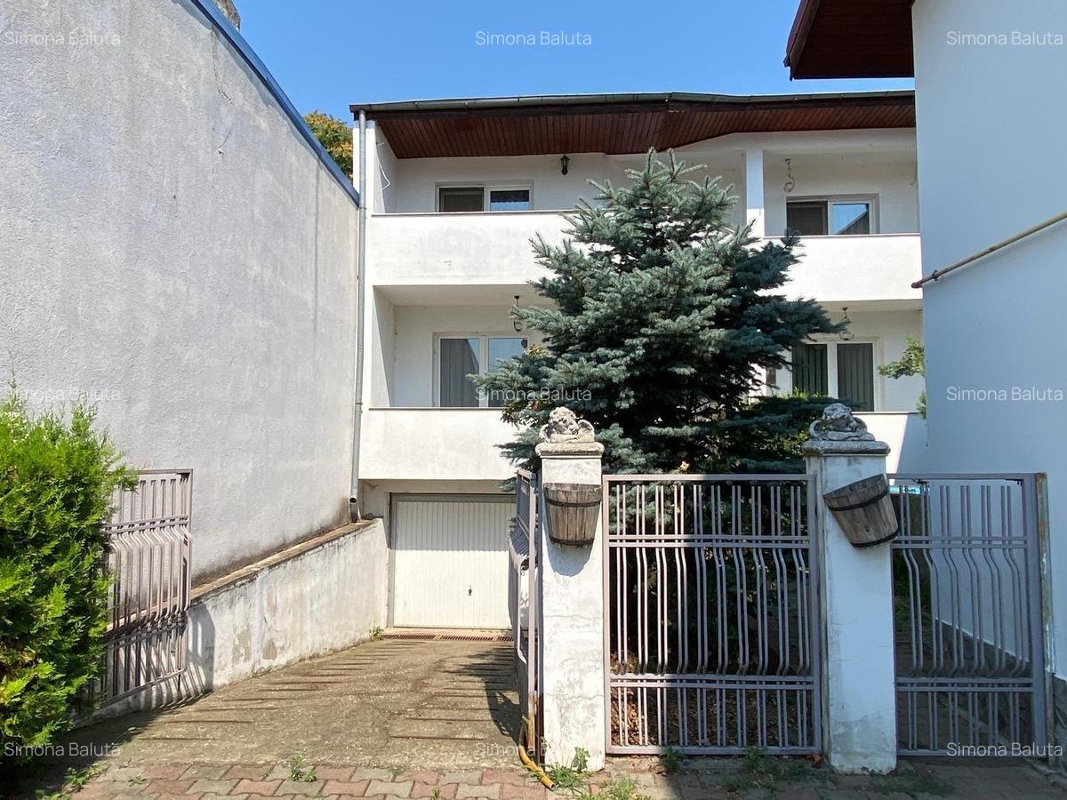 Vanzare casa vila 5 camere zona Crangasi - 1