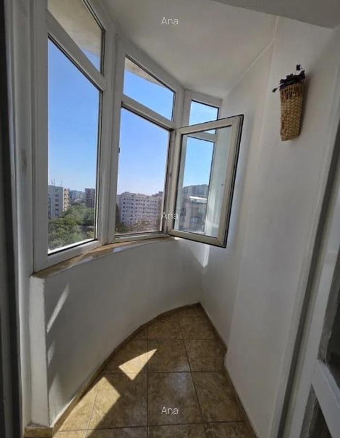 UNIRII BULEVARD STRADAL,BL MIXT 1992, decomandata,geam la baie,balcon.MERITA! - 2