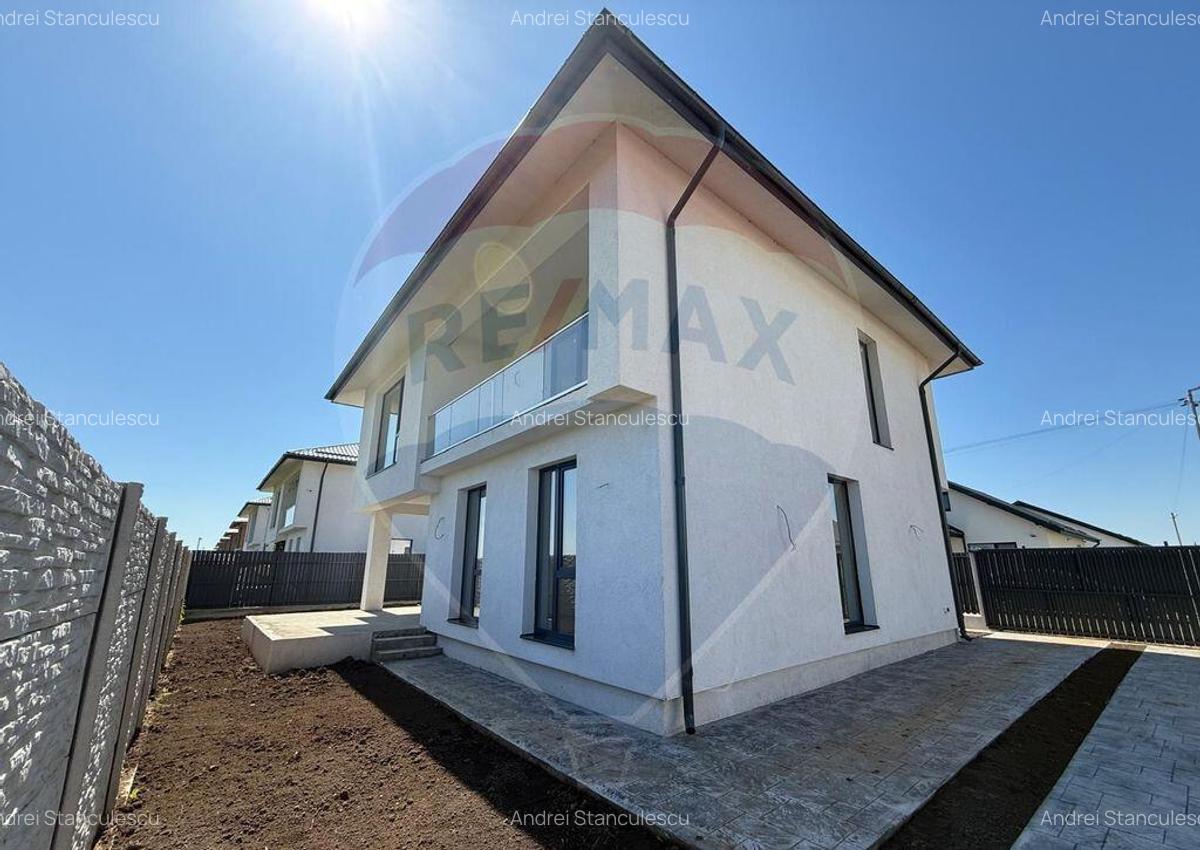 VANZARE Vila cu 4 camere in Pantelimon - 2