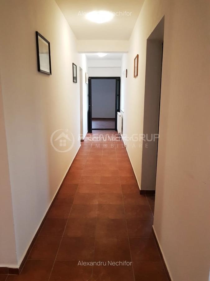 Casă individuală cu 4 camere în Bucium - 6