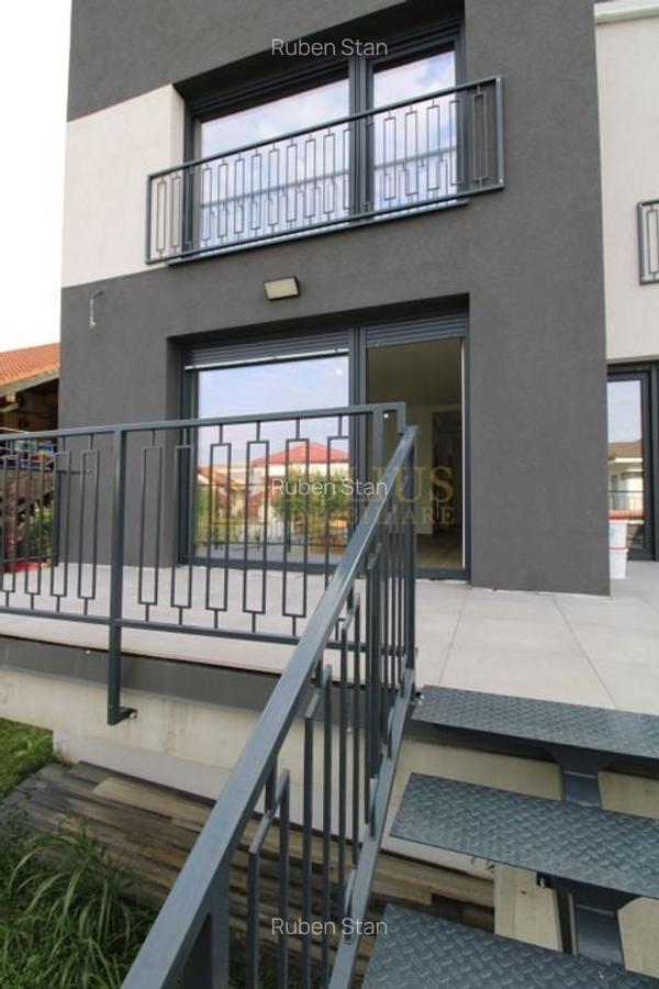 Casa zona Lunei, 5 camere + 3 bai, centrala proprie, prima inchiriere - 39