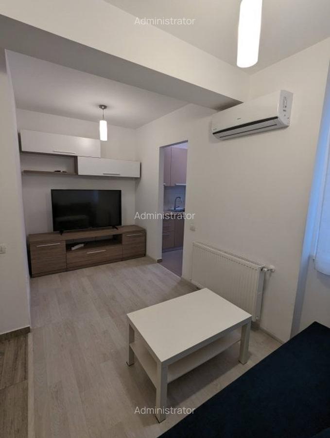 Politehnica str. Georgre Ranetti langa parc si facultate, metrou Grozavesti - 2