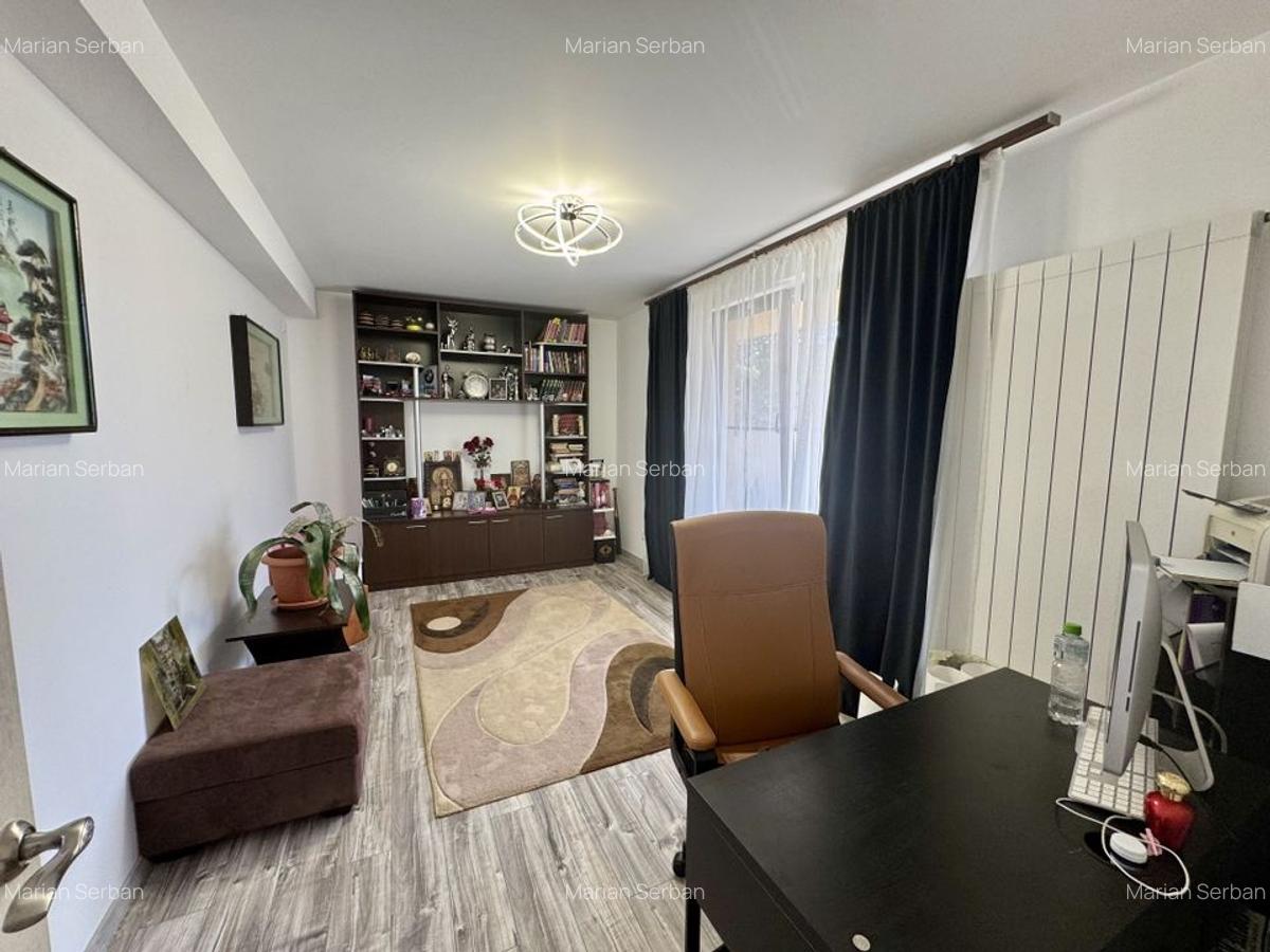 Berceni - VILĂ UNICAT, spațioasă, curte 1.000 mp, la 7 min metrou - 14