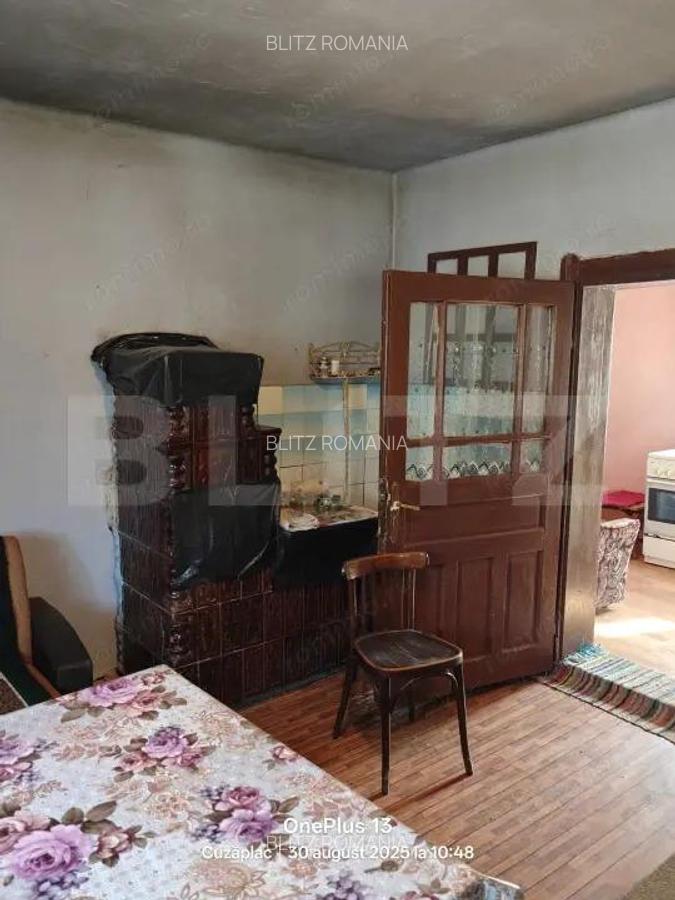 Casa cu 3 camere bucatarie si Baie 70 mp ?i teren de 1300mp - 4