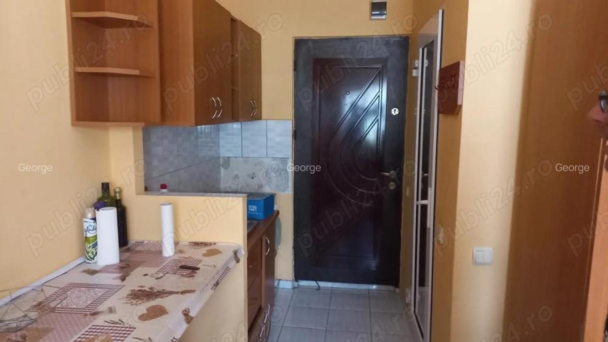 Propietar inchiriez garsoniera in bloc de apartamente - 4