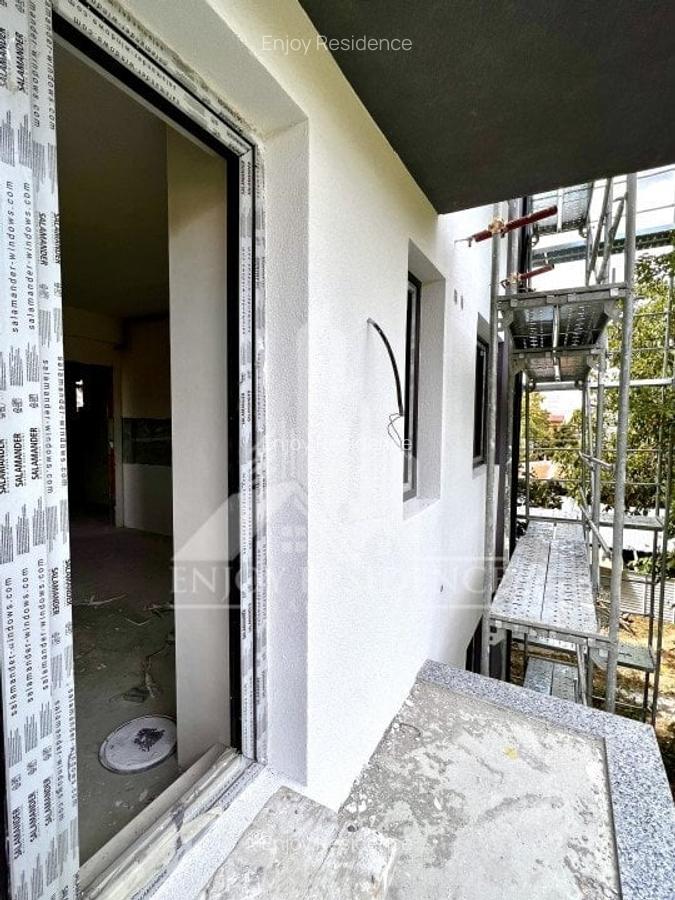 Apartament cu 3 camere decomandat în Crângași - 9