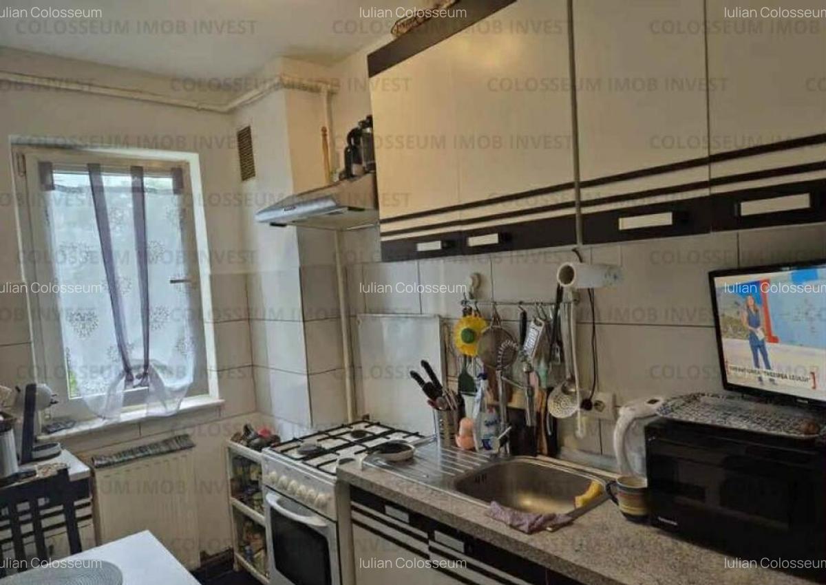 Apartament 2 camere, semidecomandat - zona 13 Decembrie - 6