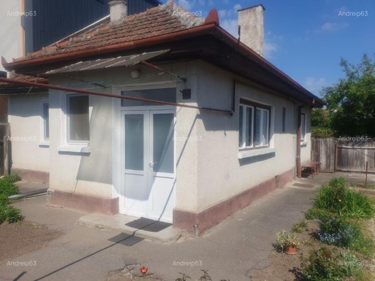 Zonă ultracentrală, Casă + teren 562mp, cartierul Florilor, ideală locuință sau investiție - 2