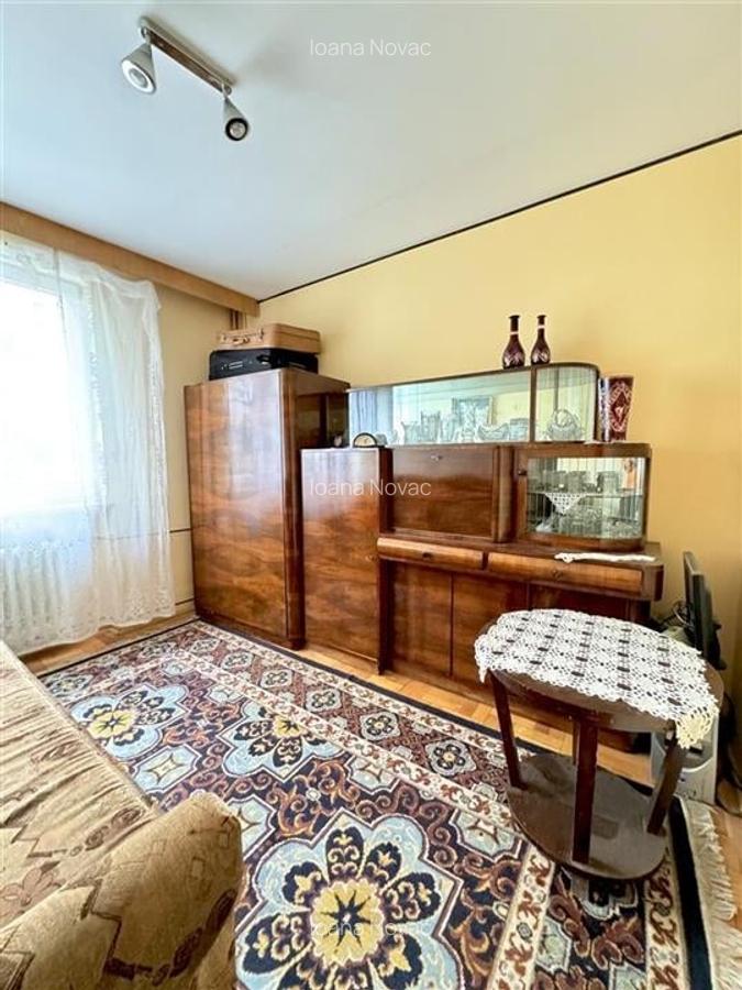Apartament cu 3 camere semidecomandat în Central - 10