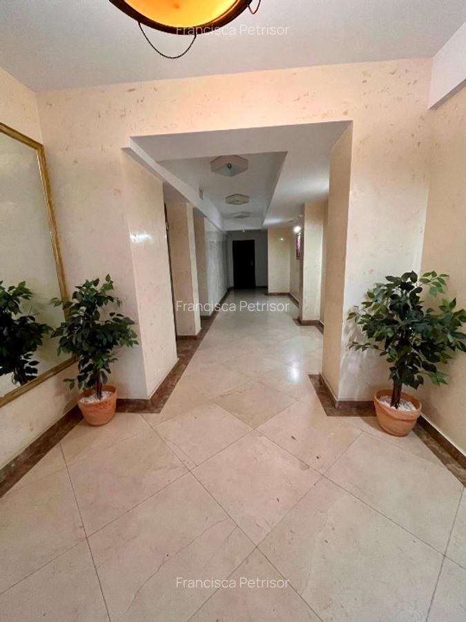 Vând apartament de 3 camere cu suprafață de 66 mp plus balcon de 4 mp - 12