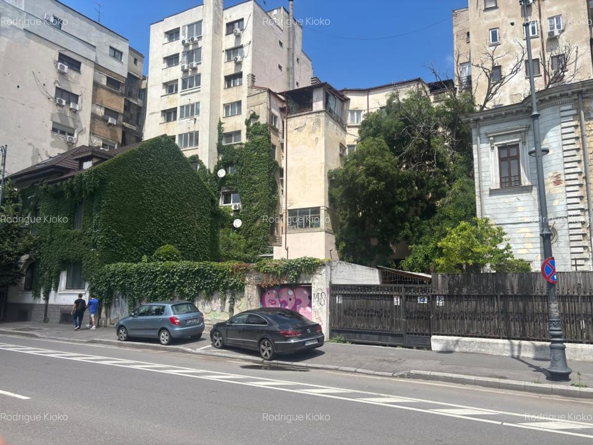 Garsoniera de la Drept, etaj 1, 28 mp, mobilata, centrala, 5 min metrou izvor - 13