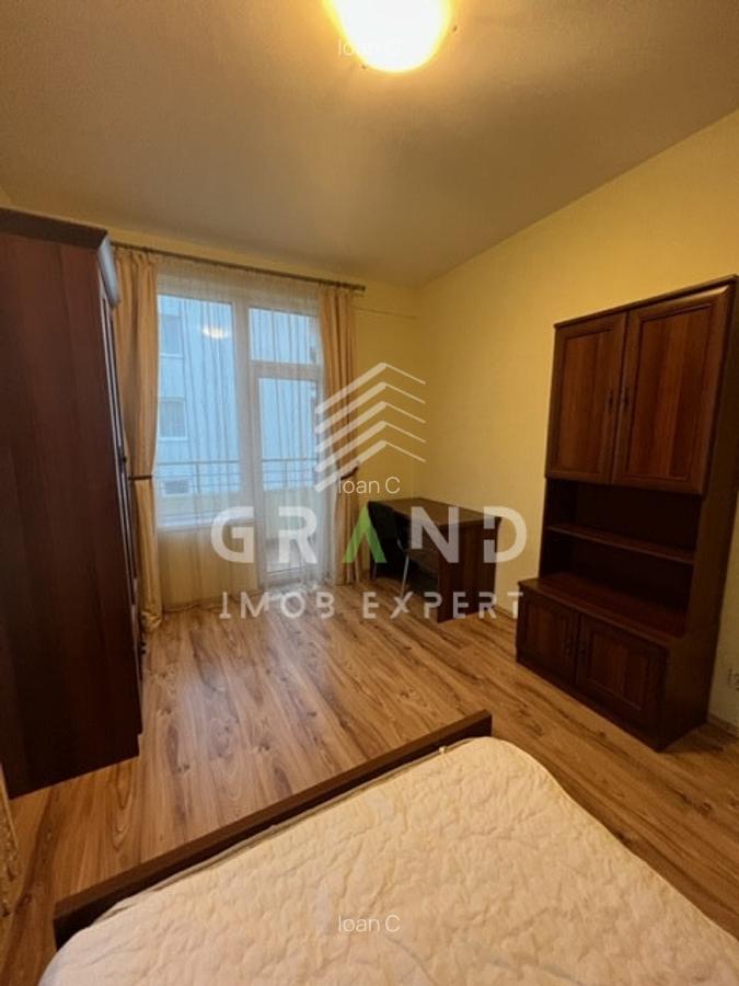 Apartament cu 5 camere semidecomandat în Zorilor - 9