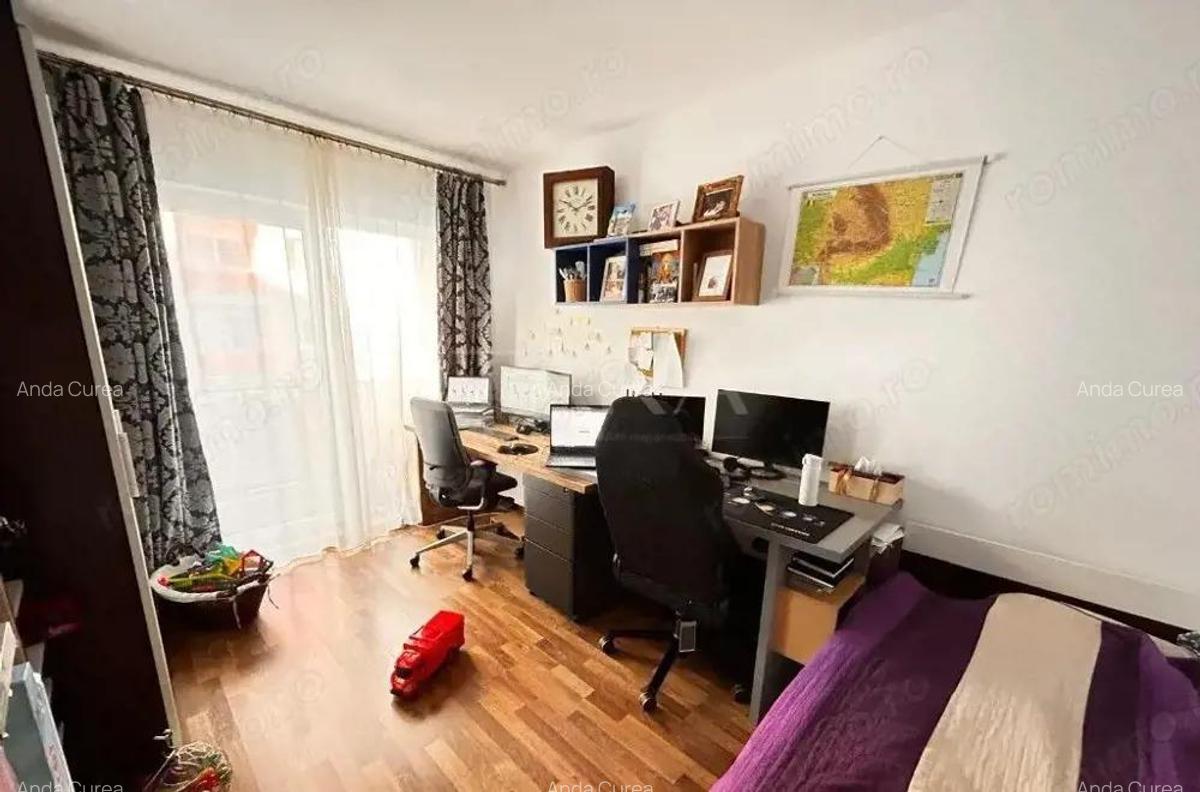 Apartament de vanzare cu 3 camere zona Vest - 4