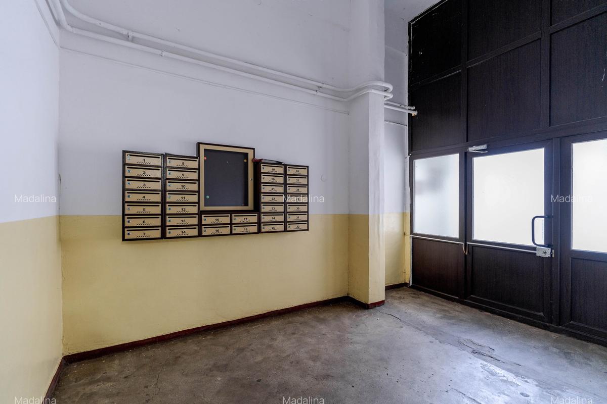 Apartament spațios, modernizat, 2 camere – Bd. Cosminului - 26