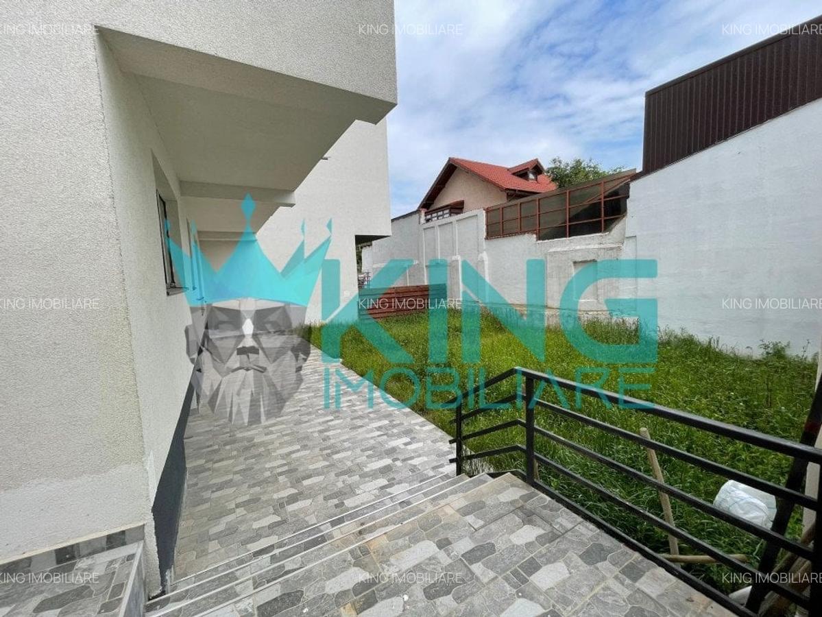 Apartament cu 3 camere decomandat în Andronache - 18