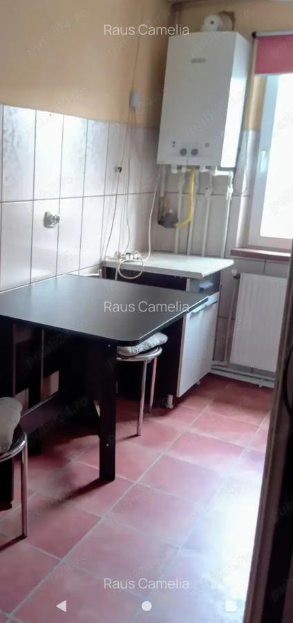 Apartament 2 camere ,etajul 2,zona Micro 15 - 9