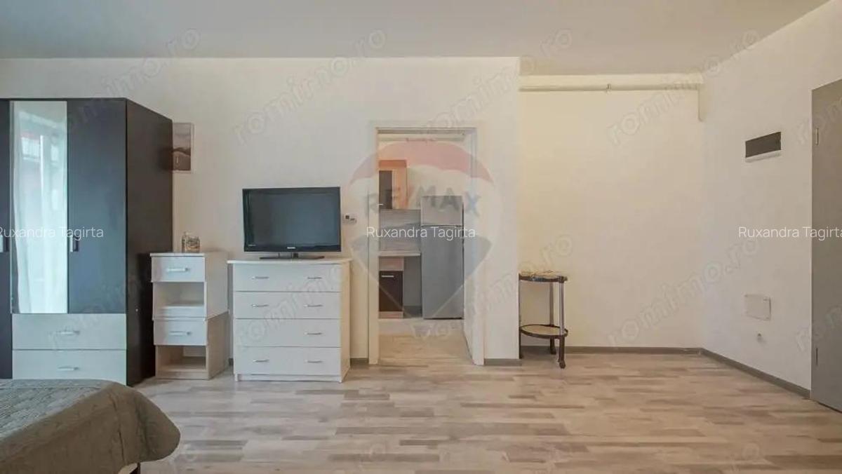 Garsoniera spa?ioasa cu priveli?te Avantgarden etaj intermediar - 5