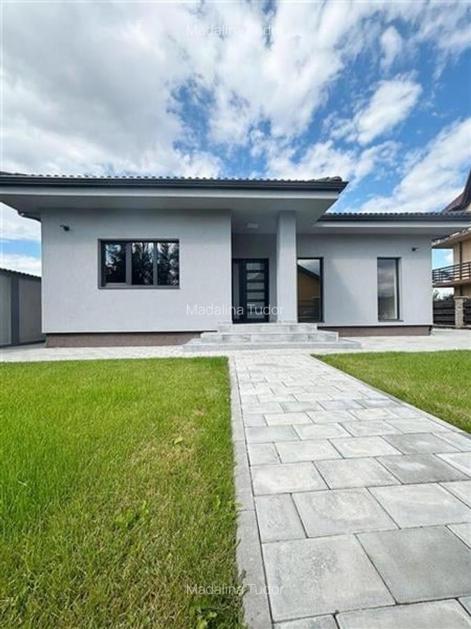 Casa individuala in Cristian cu teren 800mp, toate utlitatile racordate, Cristia - 2