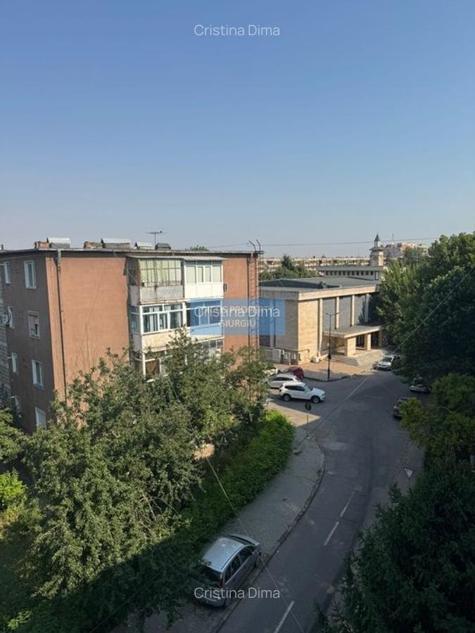 Apartament 2 camere, decomandat - Zona Centrală, bloc Lumina - 10 Apartament 2 camere, decomandat - Zona Centrală, bloc Lumina - 10