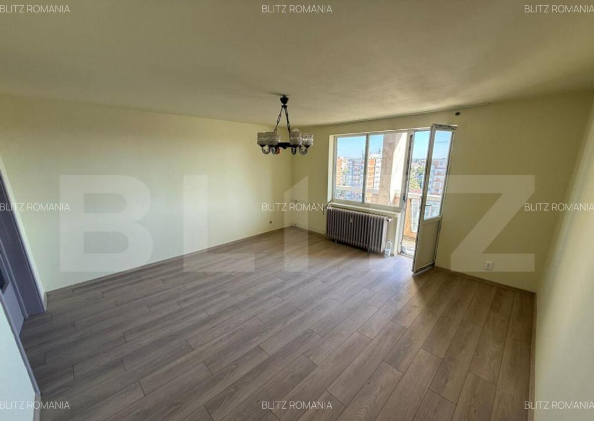 Apartament 3 camere, 104 mp, zona KM 0 - 3