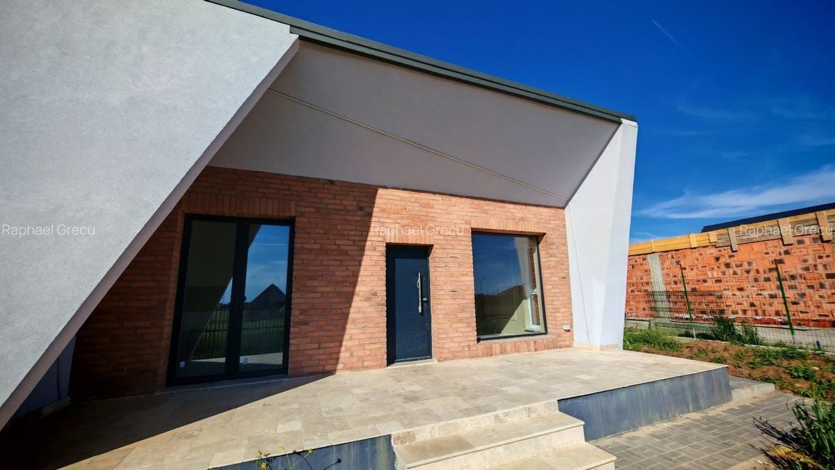 | CASA INDIVIDUALA | 3 CAMERE | 2 BAI | INCALZIRE PRIN PARDOSEALA | - 3