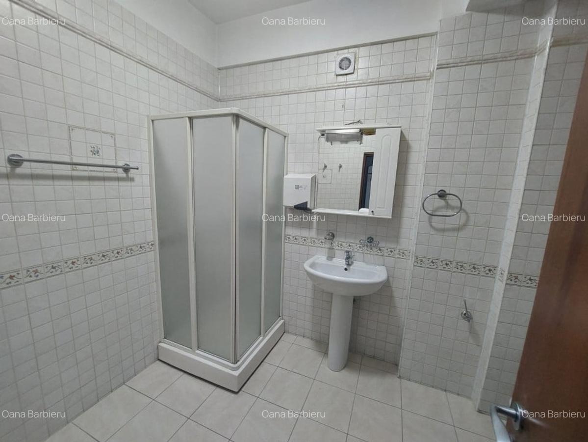 Bd. Mamaia , spatiu birouri, 47 mp. - 13