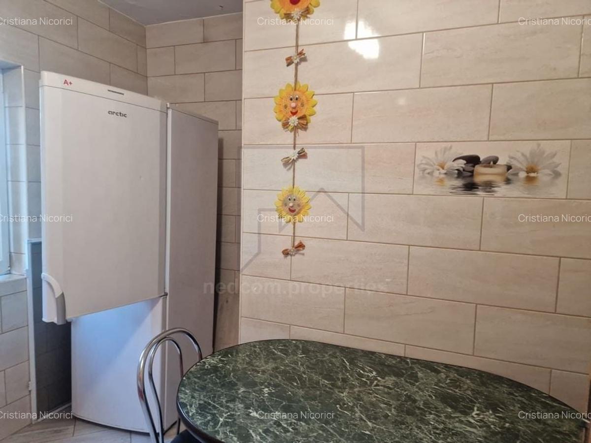 Apartament cu 3 camere decomandat, mobilat în Sebastian - 15