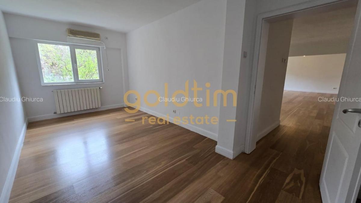 Apartament cu 3 camere decomandat în Herăstrău - 9