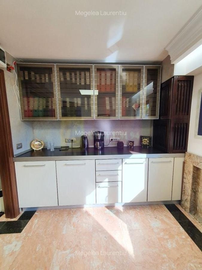 Apartament cu 3 camere de vanzare in Campina - Zona ultracentrala - 15