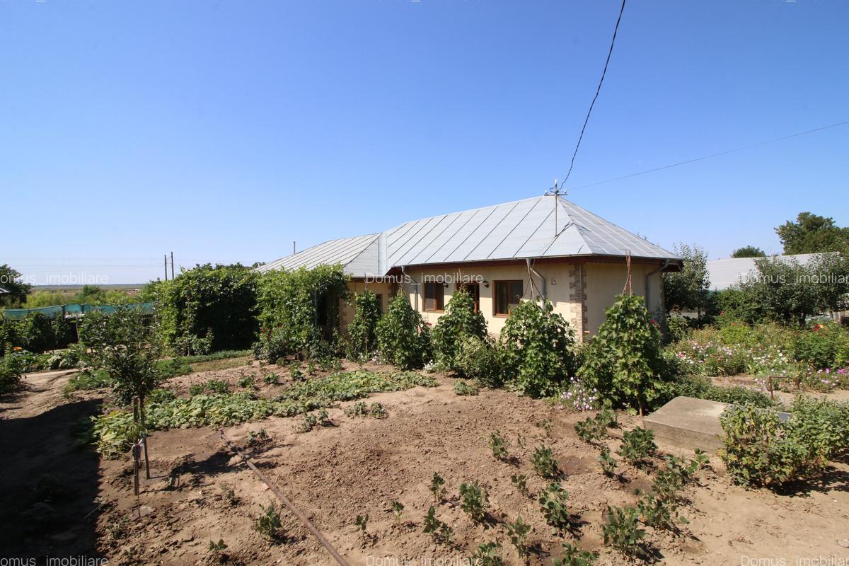 Vand casa renovata sat.Vasile Alecsandri -73.000 euro - 2