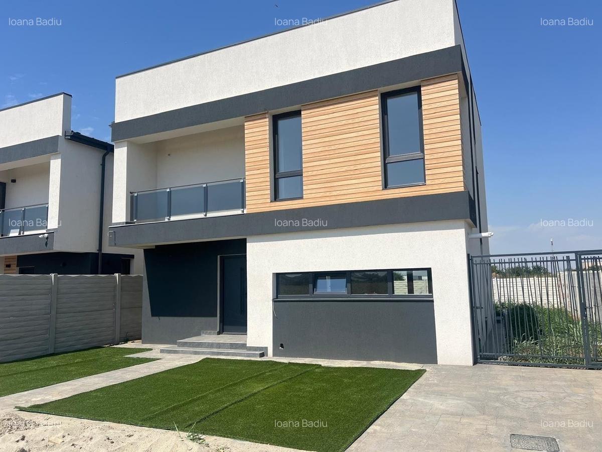 Vila individuala - 5 camere - 3 bai - beci- Teren 330 mp - 2