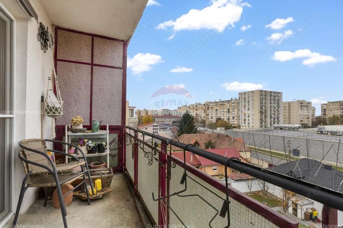 Apartament cu 3 camere de vanzare in zona Aurel Vlaicu - 1