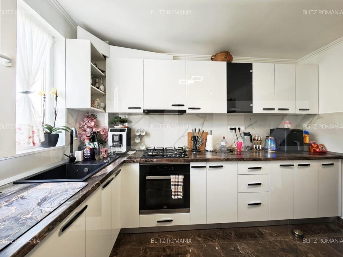 Apartament 3 camere, 68 mp utili, 2 balcoane, complet renovat in anul 2024 - 4