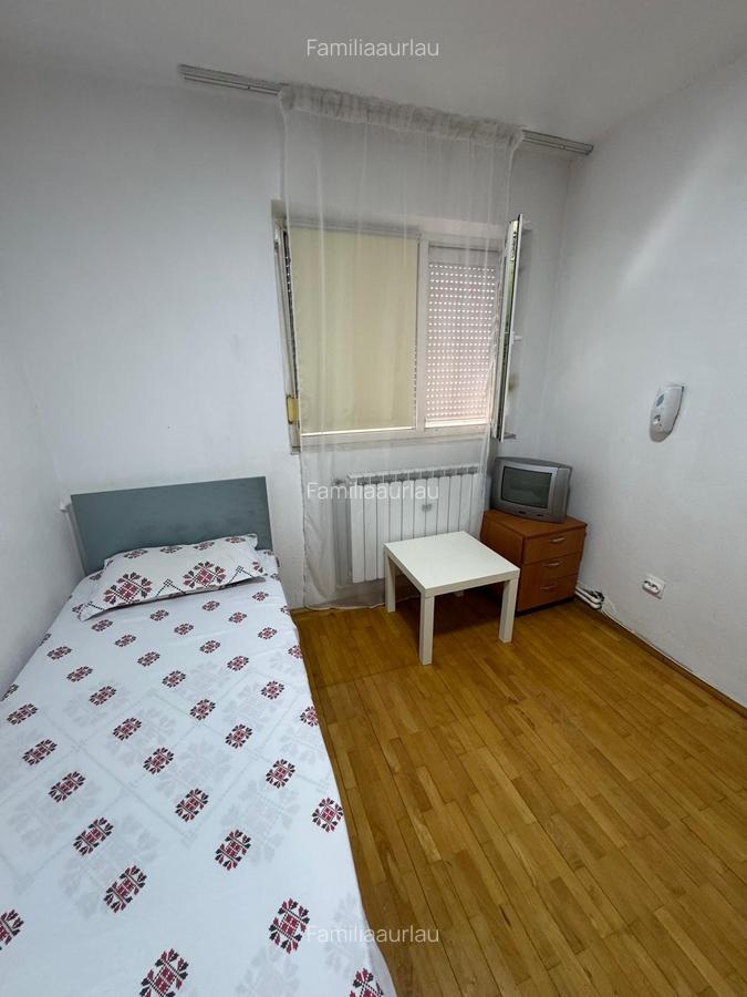 600 Euro-Inchiriere apartament 4 camere decomandate, etaj 10,Mazepa 2 - 8