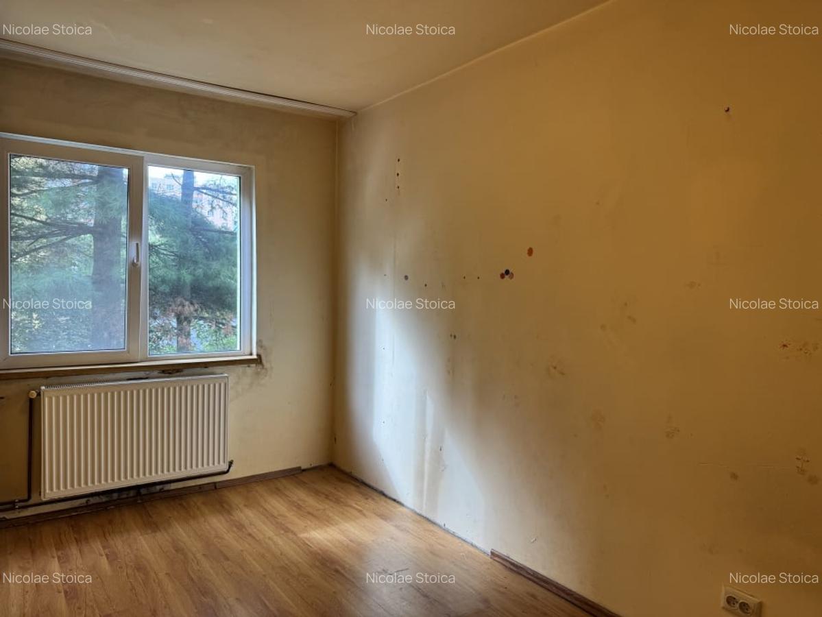Apartament cu 3 camere semidecomandat, zona piata Astra - 5