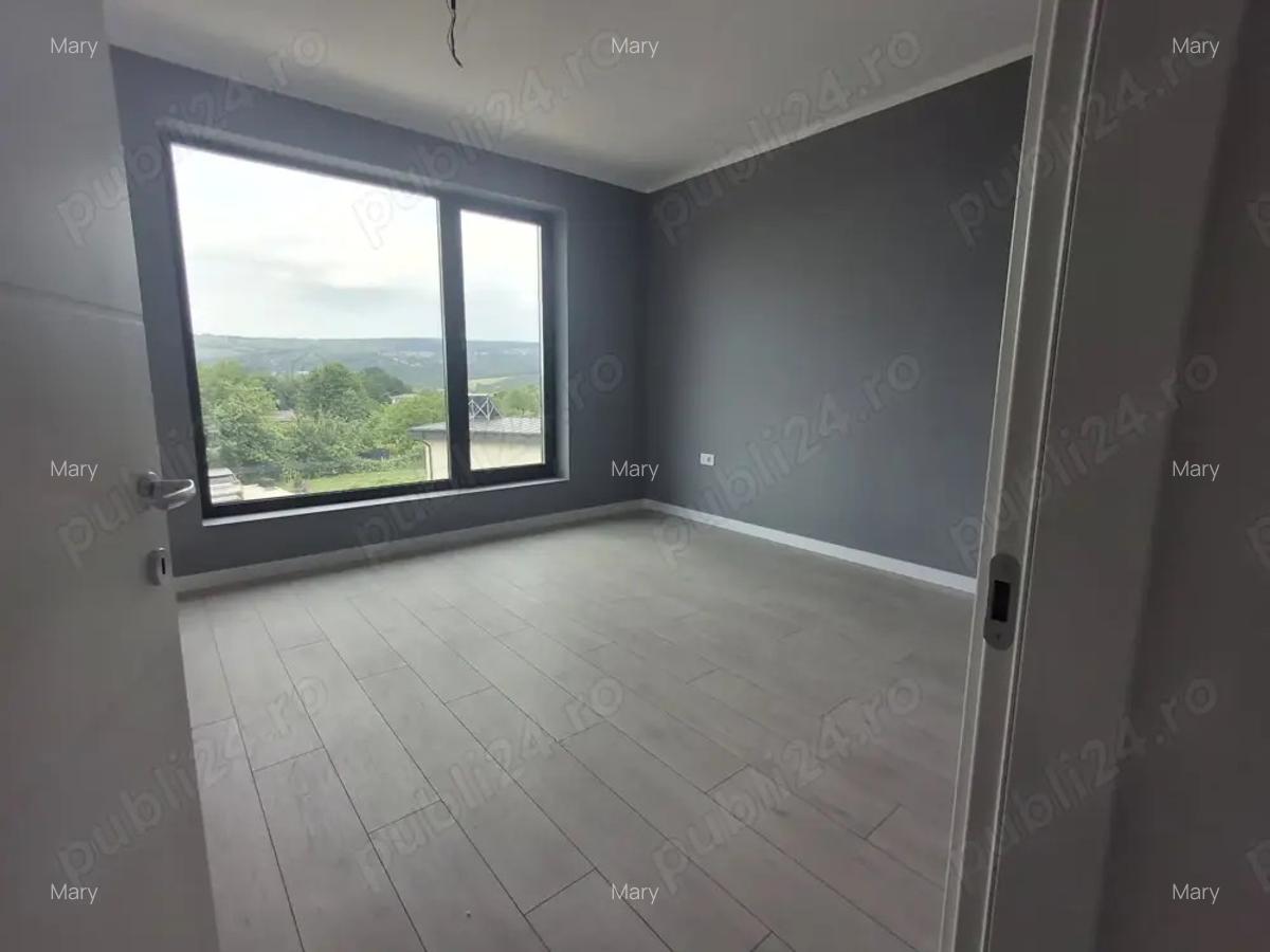 Casa de LUX construita si finisata impecabil! 4 camere 2bai si dresing Bucium Visani MUTARE IMEDIATA - 3