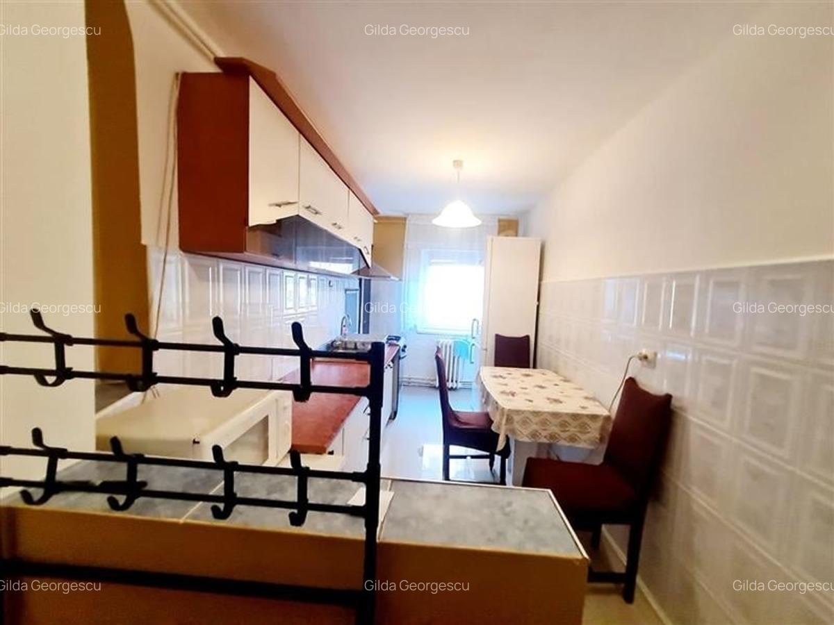 Apartament cu 3 camere semidecomandat în Centrul Civic - 6