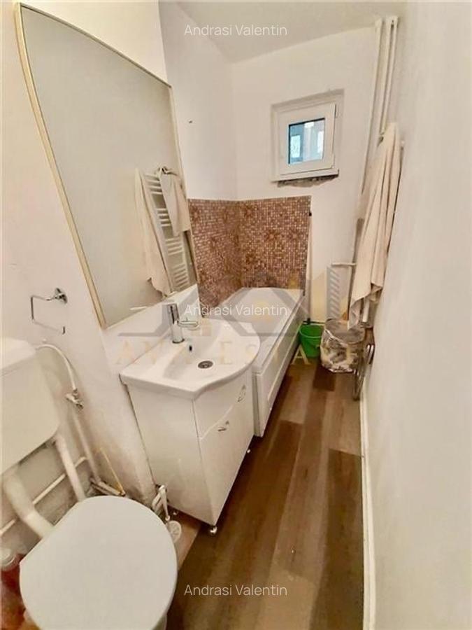 Apartament cu 3 camere, 60 mp  + centrala - Zona Dacia - 10